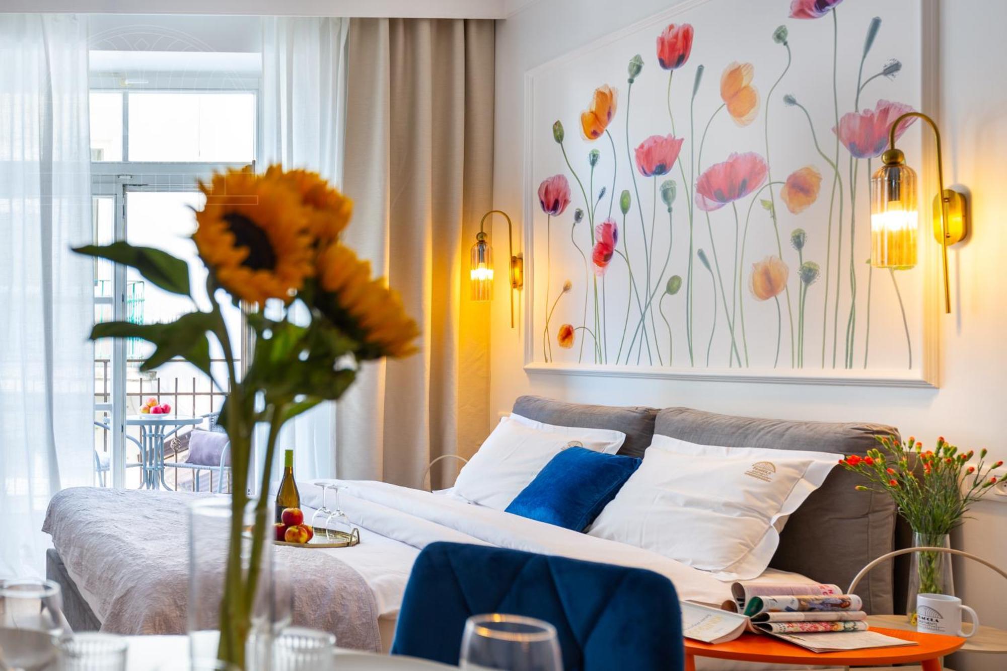 Fragola Apartments Old Town คราคูฟ ภายนอก รูปภาพ